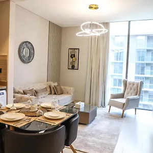stay-breathtaking-luxury-1bhk-near-to-burj-khalifa.dubaihotelsoffers.com/