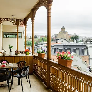 rasta-maidan-tbilisi.alltbilisihotels.com/